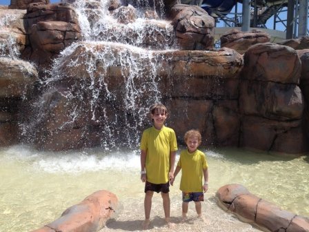 A great photo op outside the hot springs area at Casino Pier and Breakwater Beach