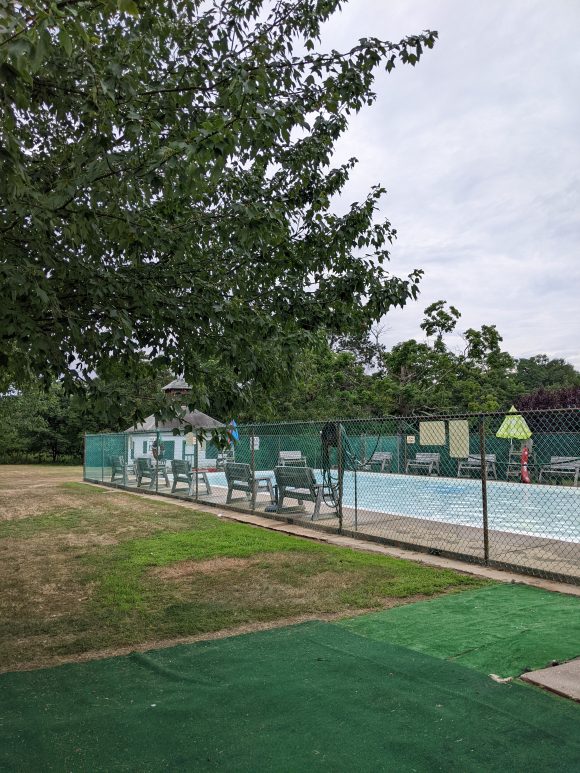 Soupy Island in Deptford NJ - POOL - Shallow pool Soupy Island