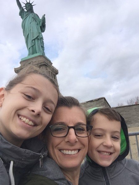 Selfies with the Statue!