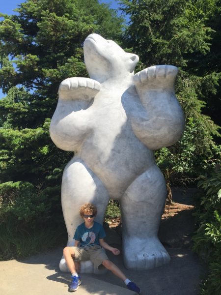 Pittsburgh Zoo & PPG Aquarium Polar Bear Statue