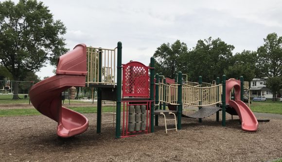 Von Nieda Park in Camden New Jersey - Camden County Parks Playgrounds