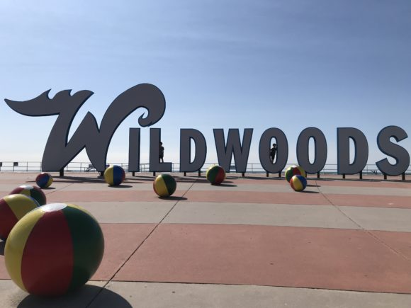 Iconic wildwoods sign with boys