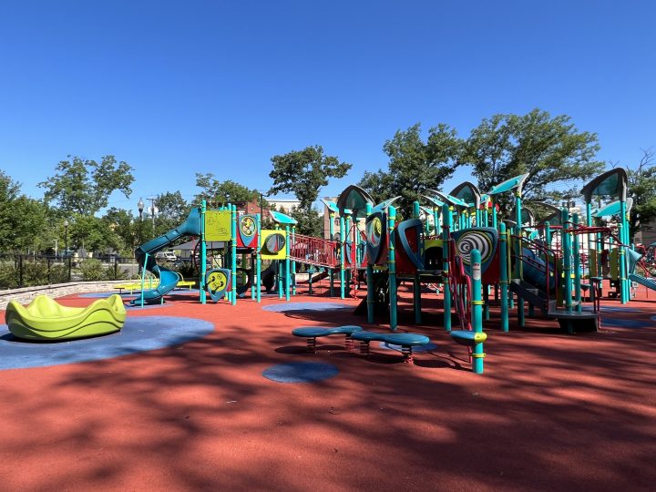 Horizontal-picture-of-Watsessing-Park-Playground-in-Bloomfield-NJ-00005
