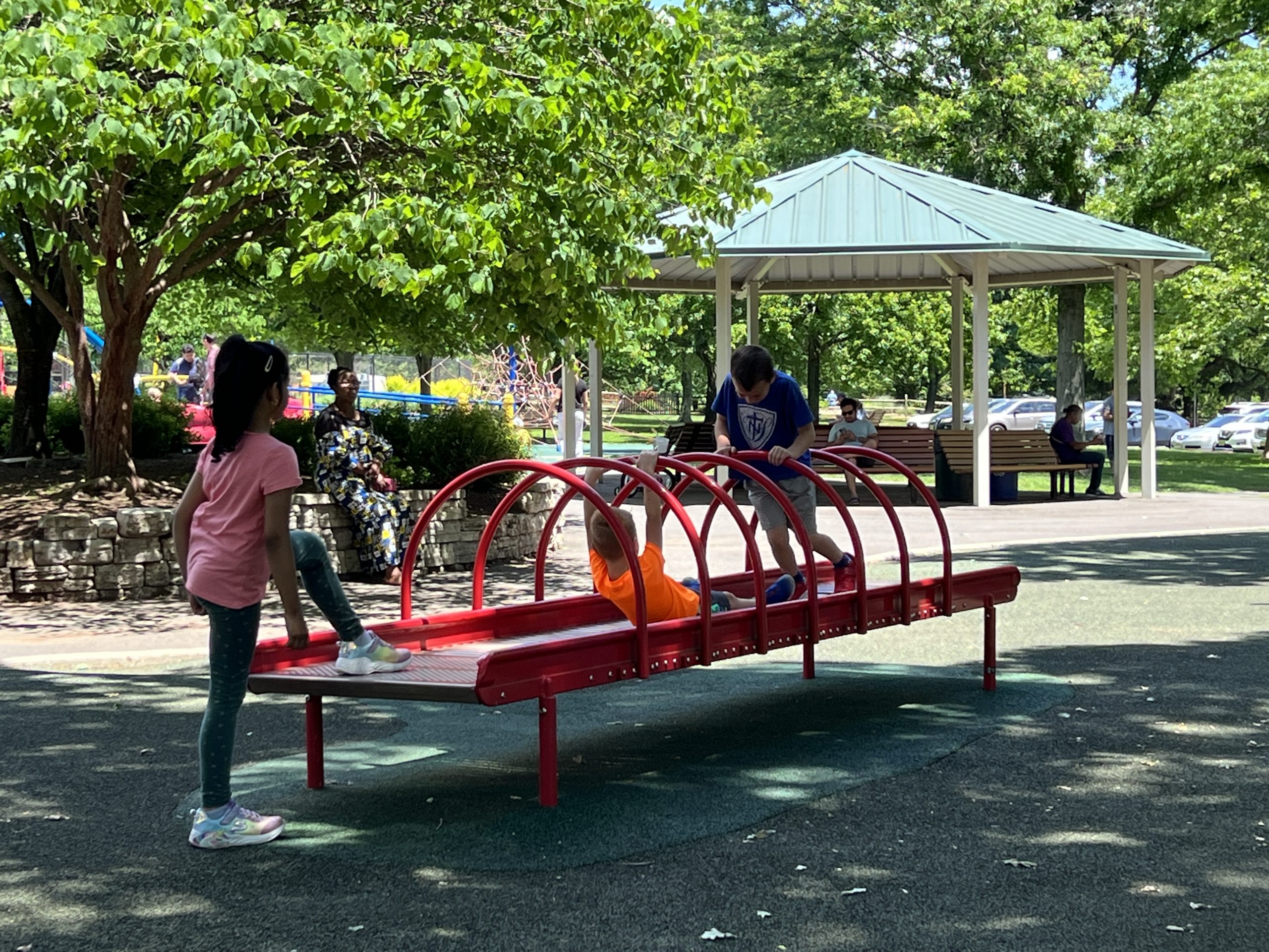 Roller-Table-at-Colonial-Park-Playground-in-Somerset-NJ