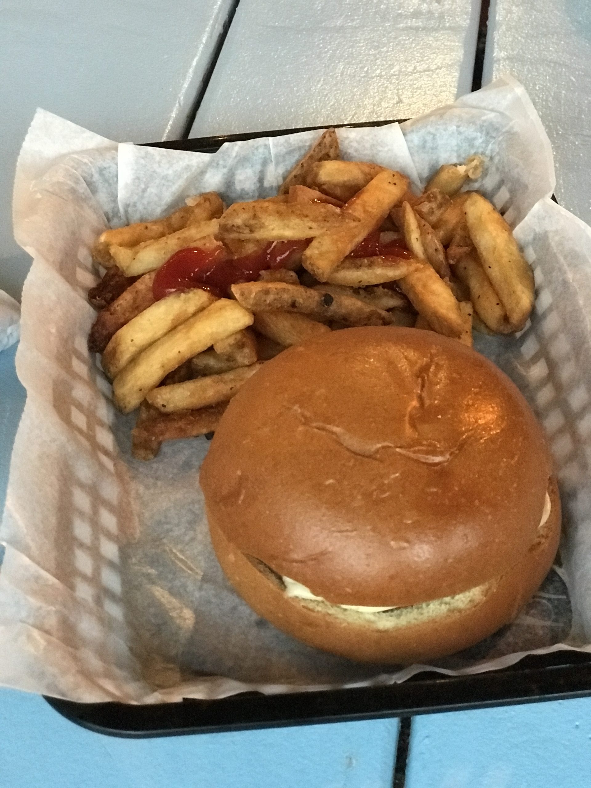 Cheeseburger at Surfing Pig Restaurant in Wildwood