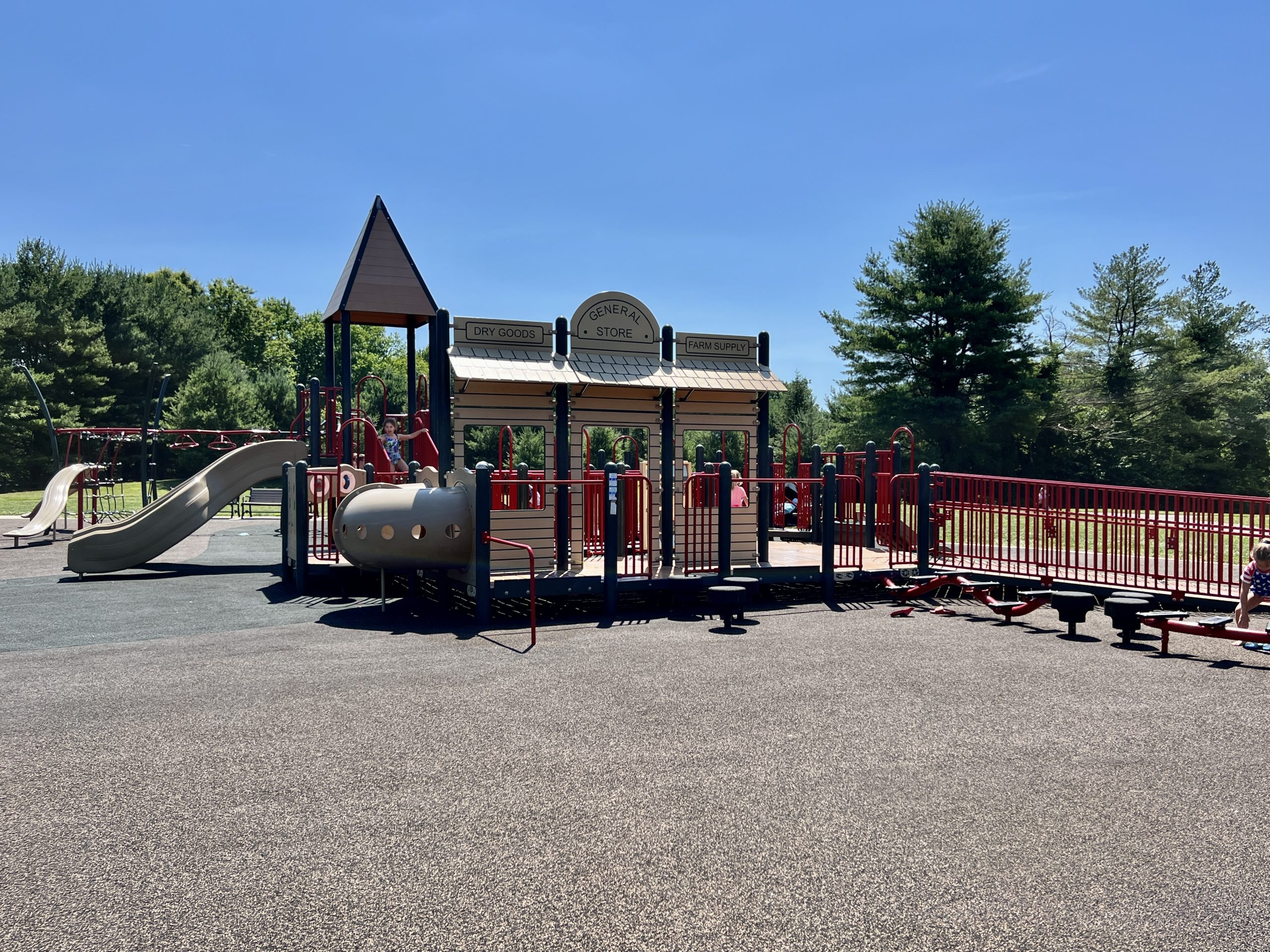 Ponderosa Farm Park Playground general store in Scotch Plains NJ horizontal image of front with ramp 1