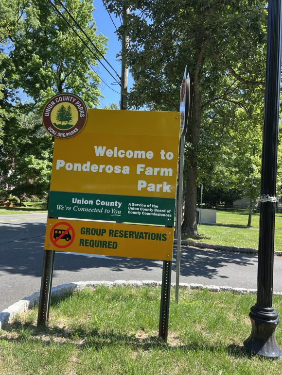 Ponderosa Farm Park in Scotch Plains NJ entrance sign