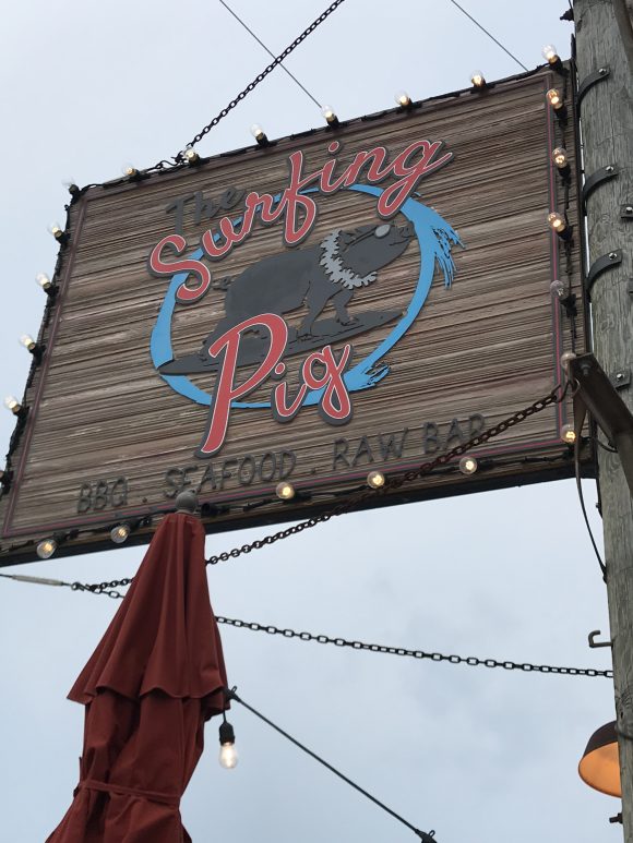 Surfing Pig restaurant in Wildwood Sign