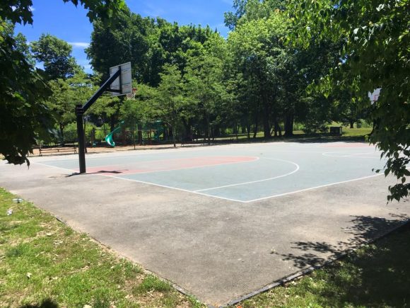 Weasel Brook Park basketball courts in Clifton NJ Good