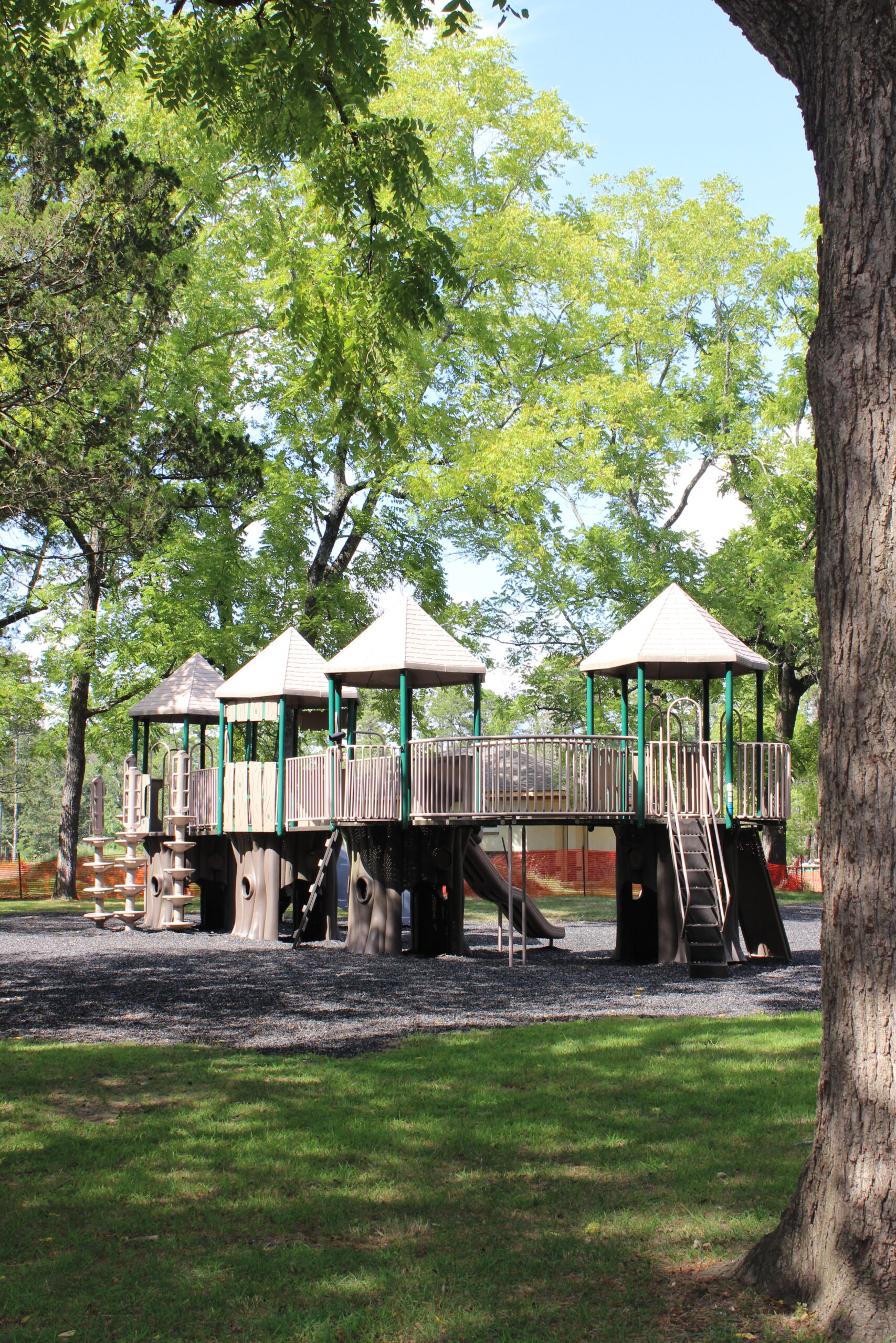 Back Estell Manor Park Playgrounds in Mays Landing NJ - TALL image - Treehouse playground