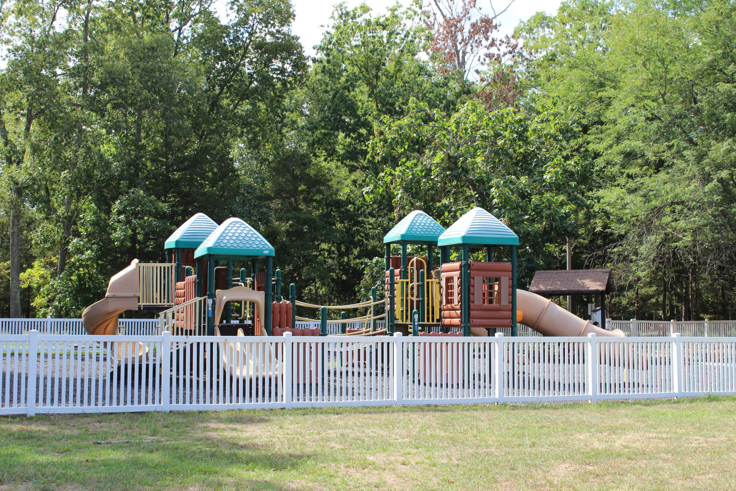 Front Estell Manor Park Playgrounds in Mays Landing NJ - WIDE image - log cabin playground