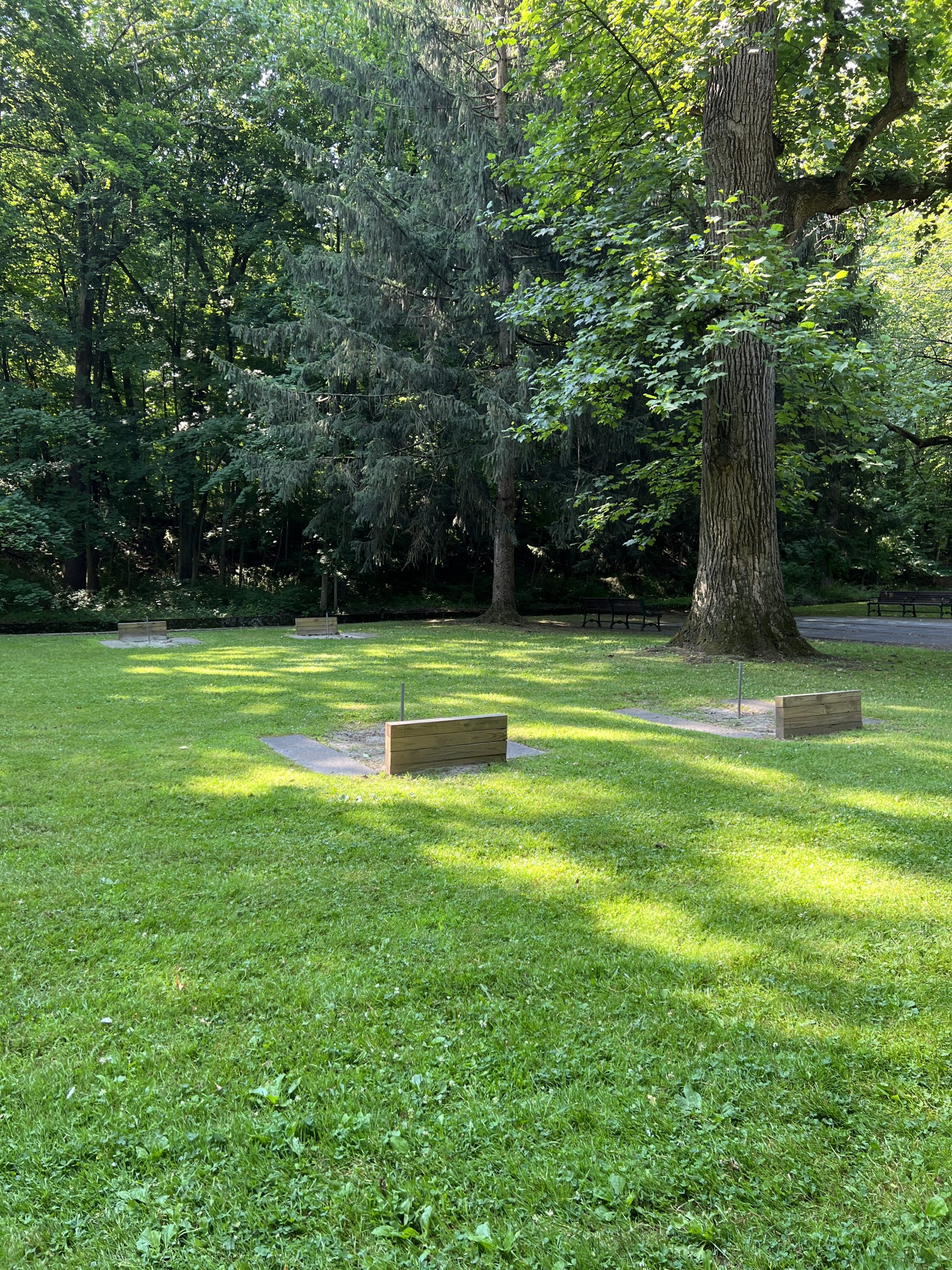 Grover Cleveland Playgrounds in Caldwell NJ - EXTRAS - horseshoes