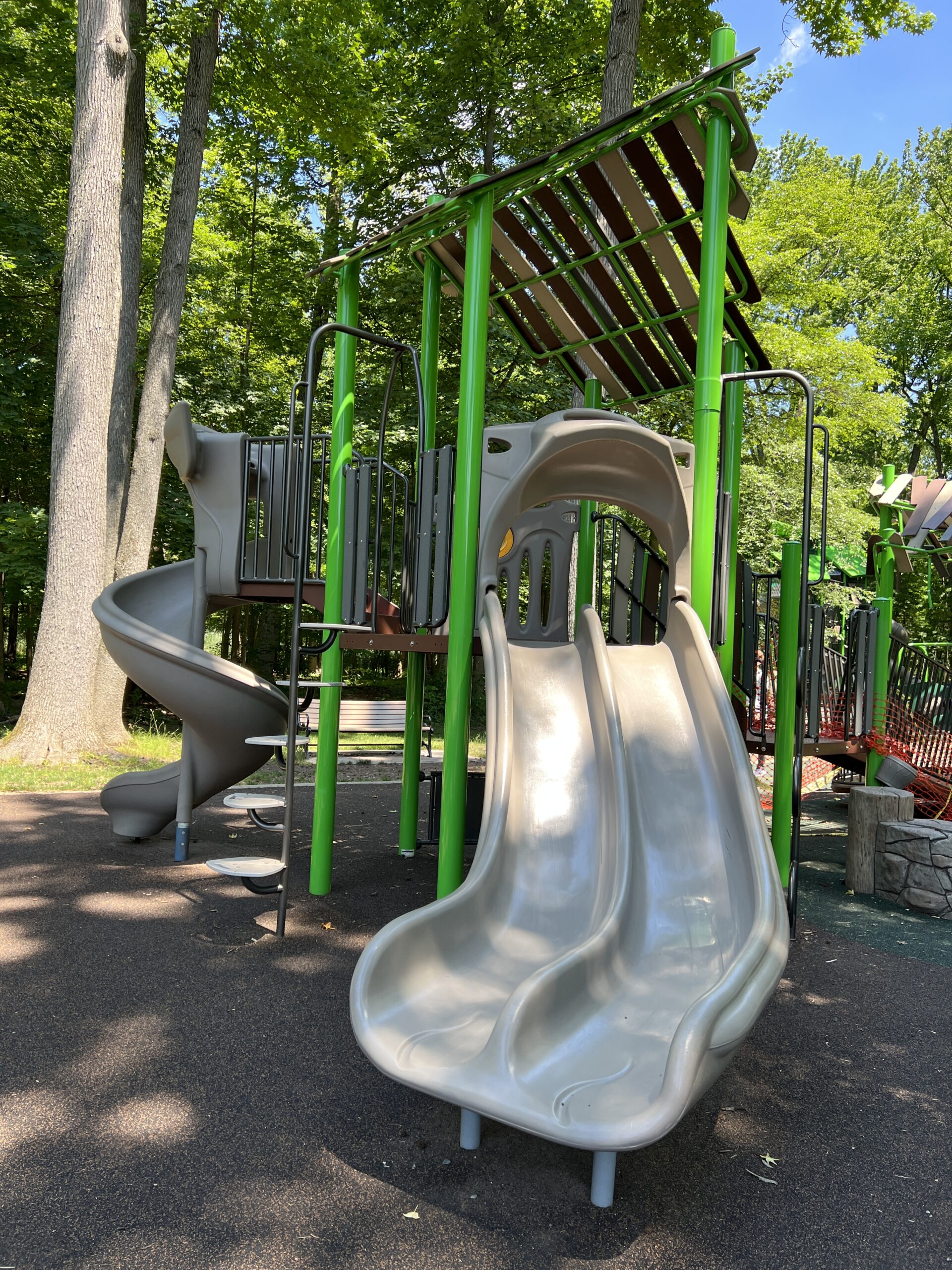 Nomahegan Park Playground in Cranford NJ - Small structure - SLIDES side by side slide