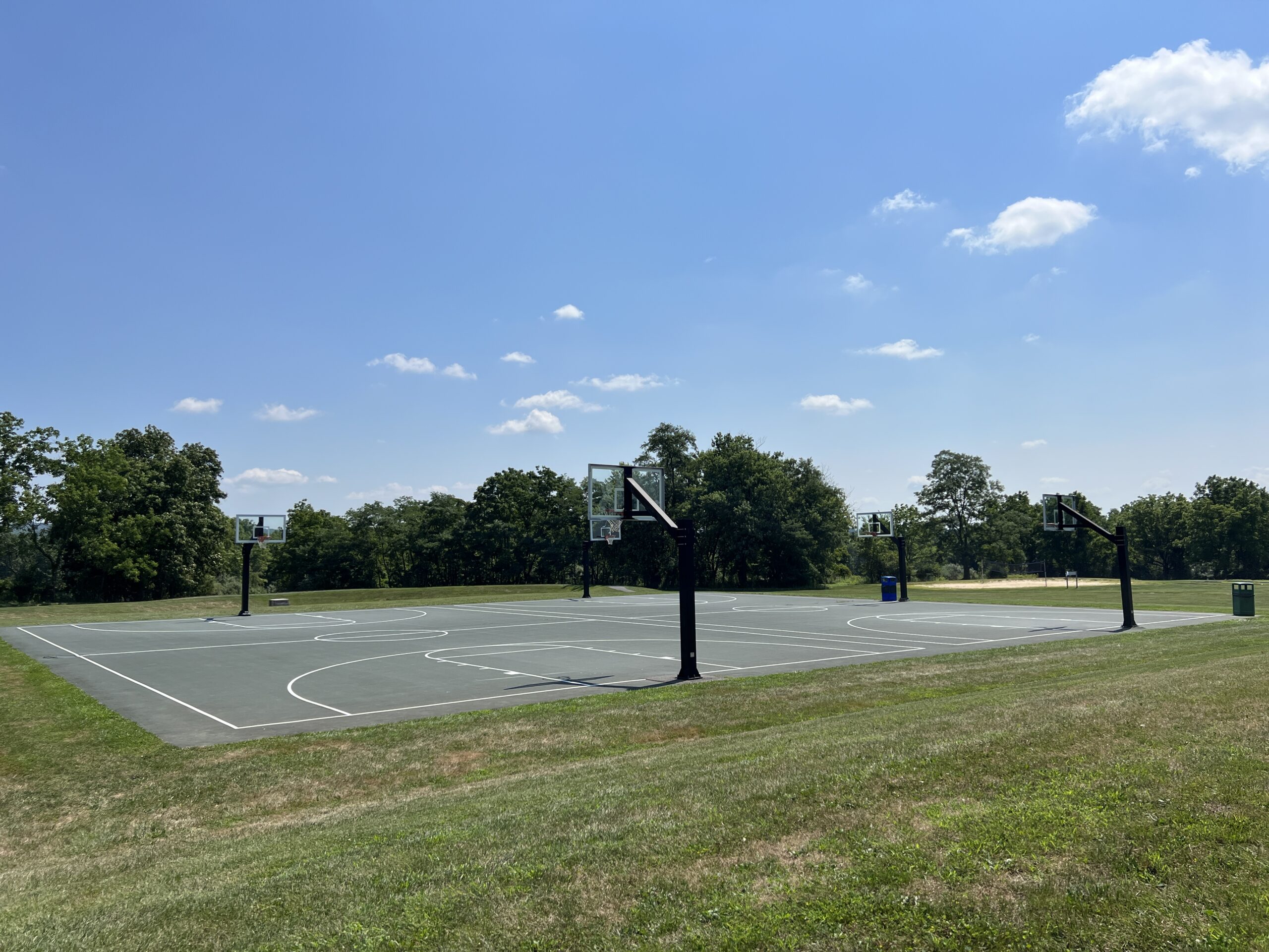 Alexandria Township Park in Milford NJ - Extras - basketball court WIDE image