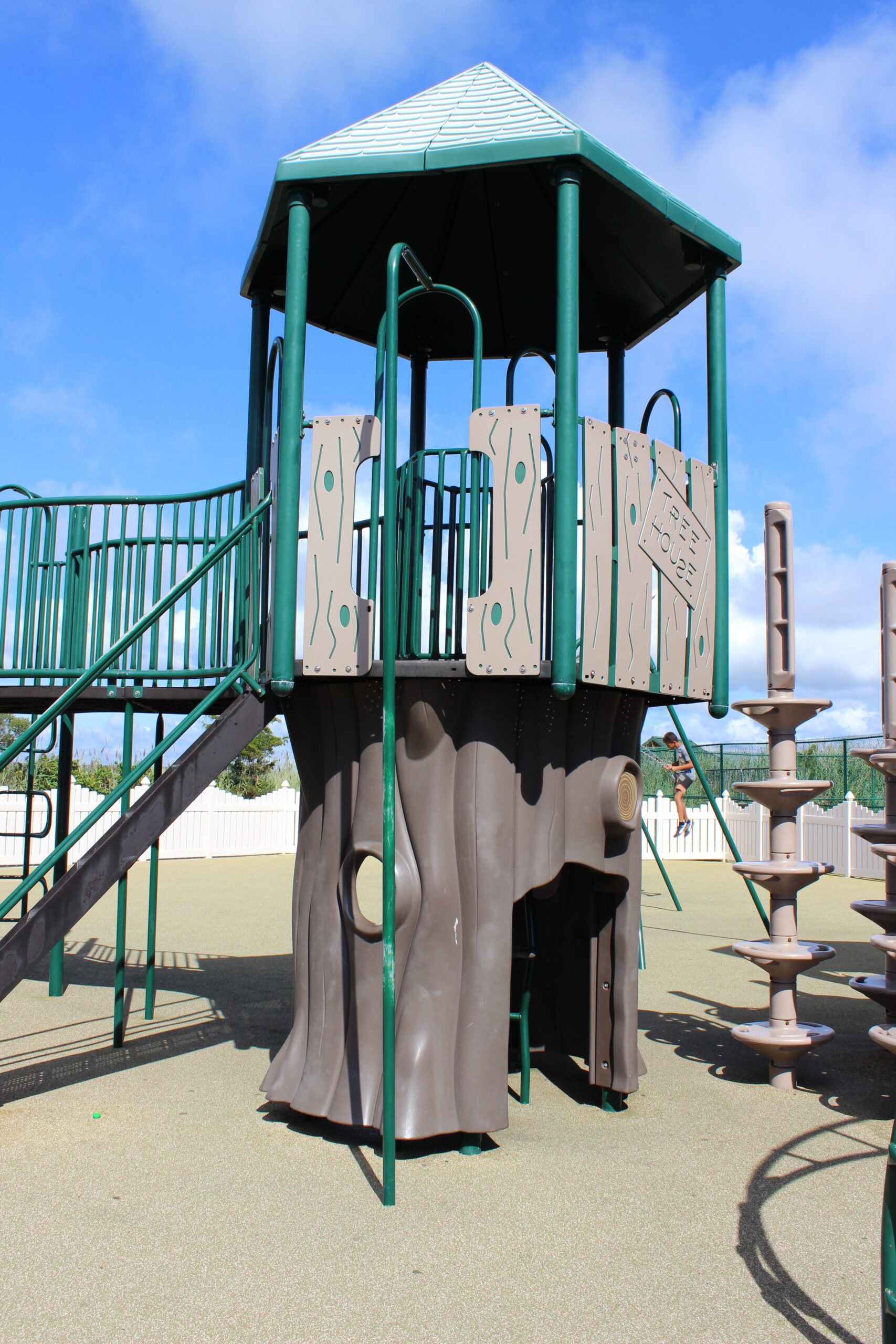 Dealy Field Playground in Sea Isle City NJ - Features - Treehouse with fireman's pole
