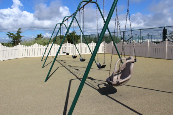 Dealy Field Playground in Sea Isle City NJ - SWINGS - traditional swings and accessible swing WIDE image