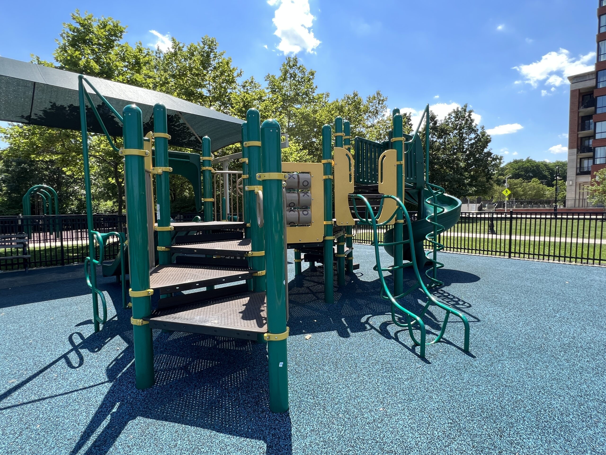 Maxwell Place Park Playground in Hoboken NJ - FEATURES - climbing ladders and tic tac toe board