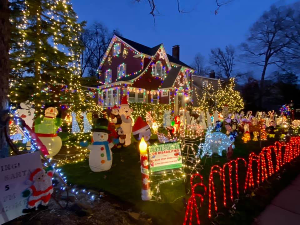 Fanwood's Famous Christmas House Christmas Lights in Fanwood New Jersey