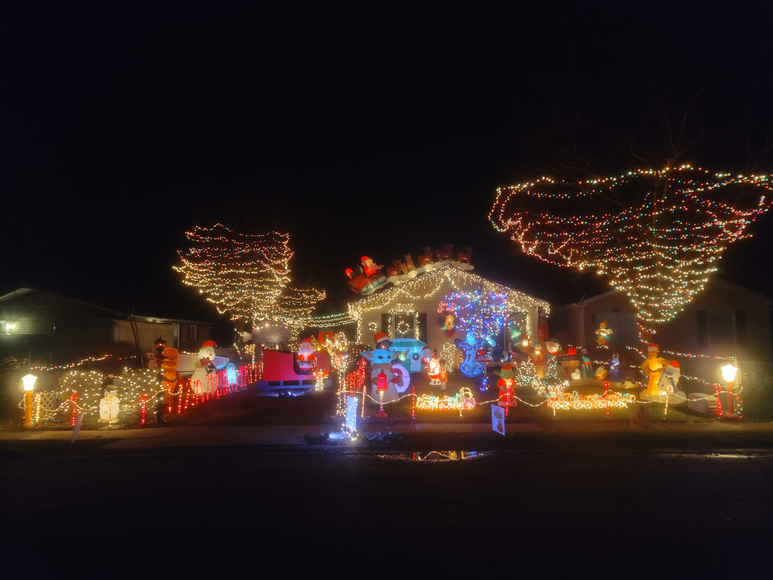 Sands Family Christmas Lights in Atco New Jersey