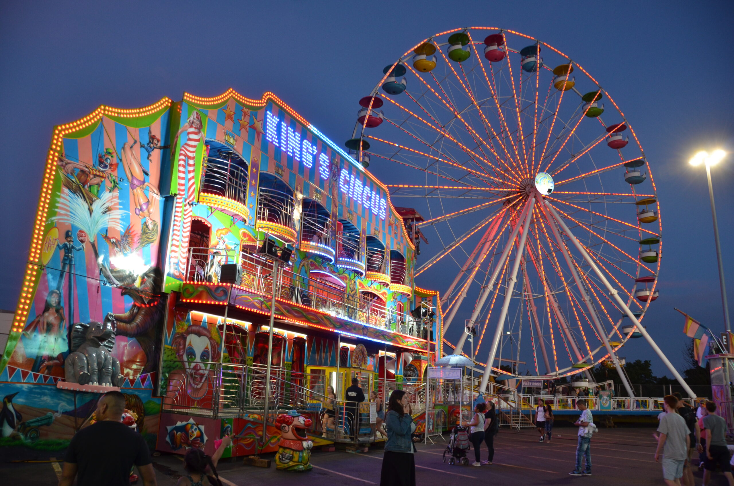 NJ-State-Fair-at-the-Meadowlands-Ferris-Wheel-at-Night